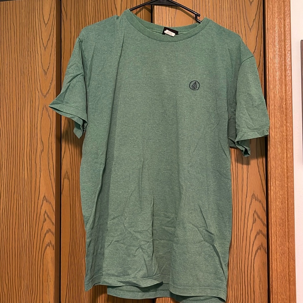 Volcom tshirt